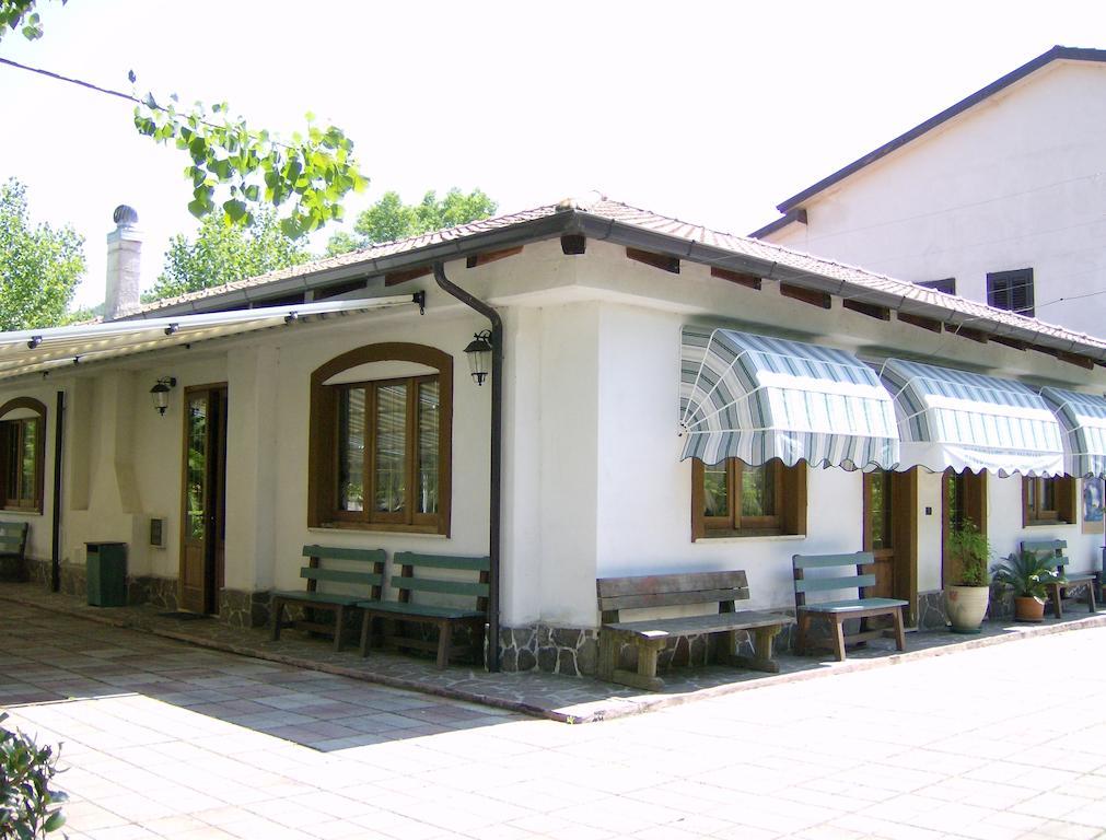 Hotel Zi Marianna Pertosa Ngoại thất bức ảnh
